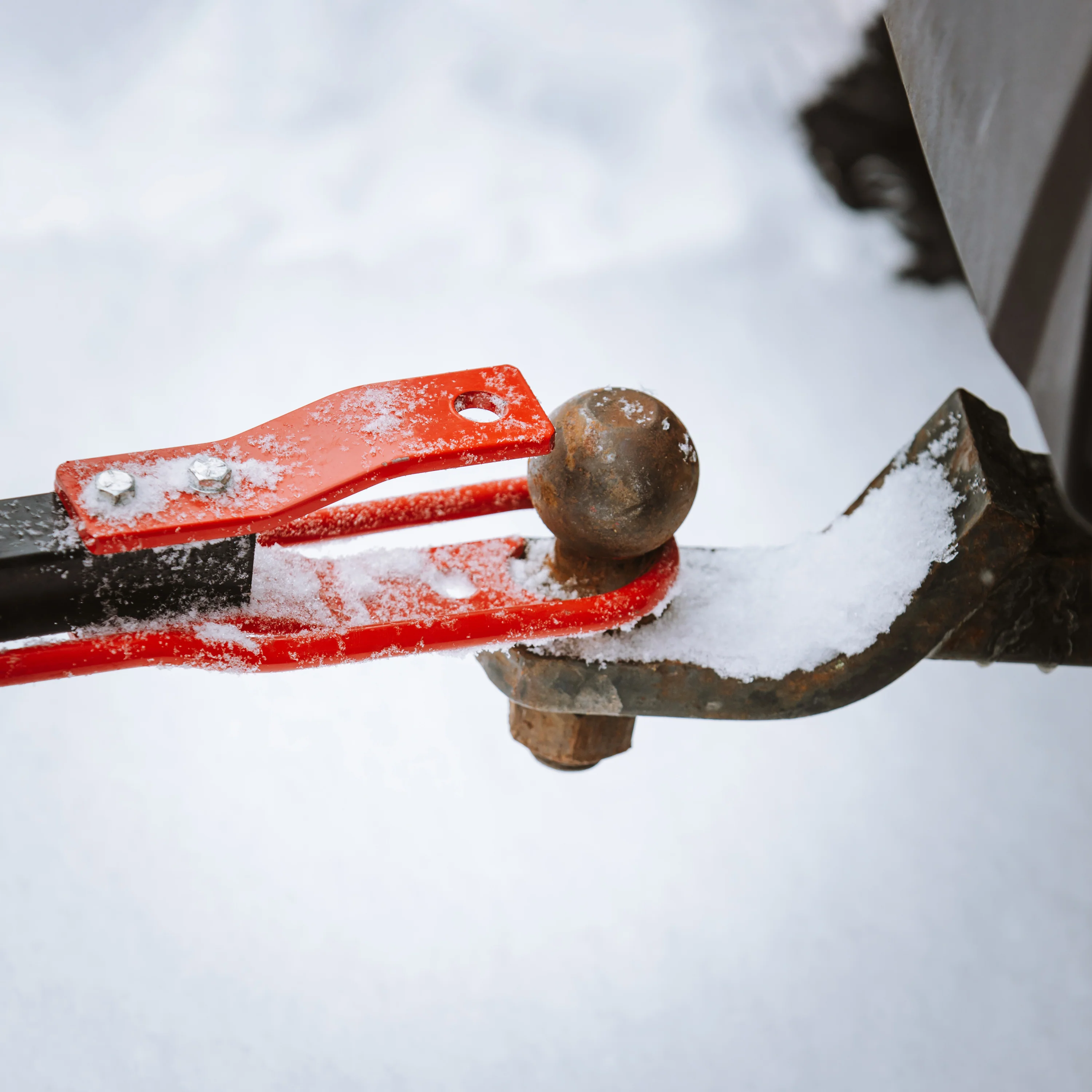 EZ-Stow Pivoting Tow Hitch - Image 5